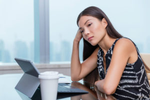 downtime-unproductive-frustrated-woman-computer-IT-business
